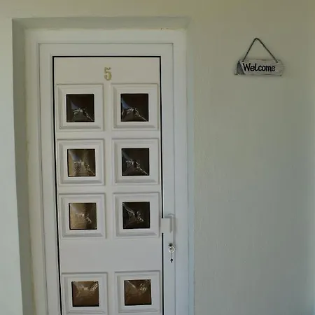 Centro 5 - 2nd Floor بيت ضيافة 3*